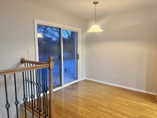 Building Photo - 1142 W Inverrary Ln