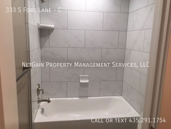 Building Photo - 333 S Fort Ln