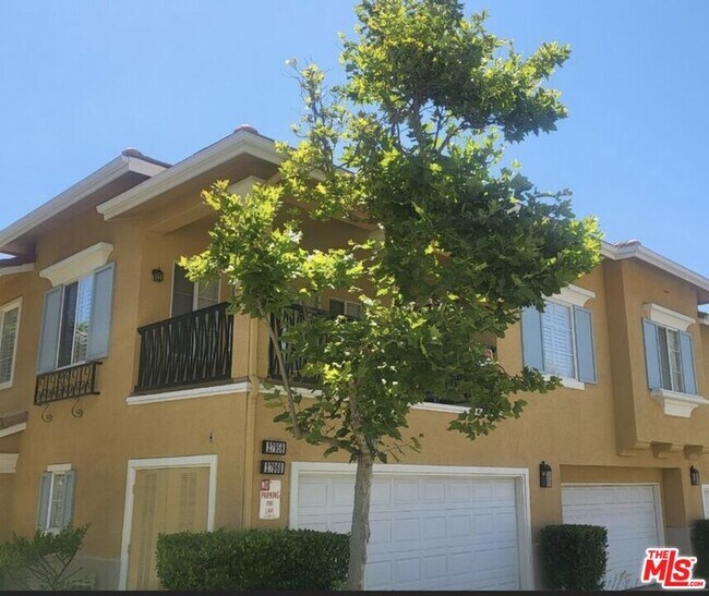 Building Photo - 27960 Trillium Ln