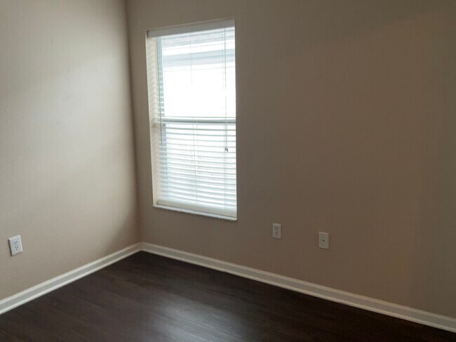 Building Photo - 5243 Algerine Pl