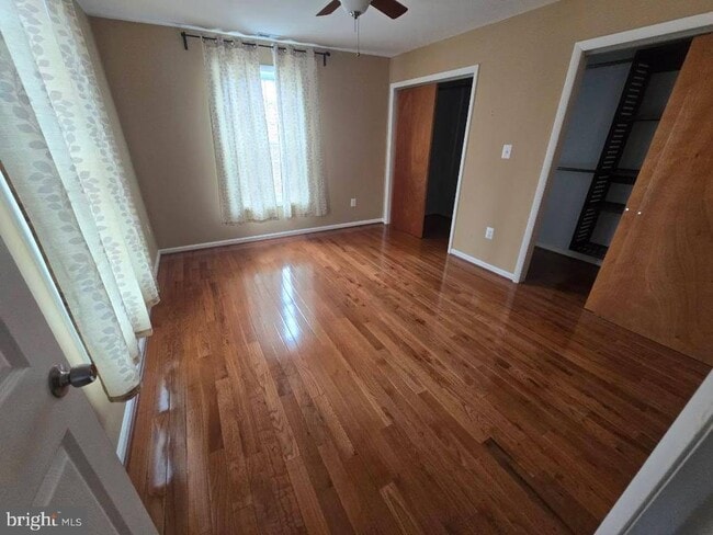 Building Photo - 7213 Adelphi Rd