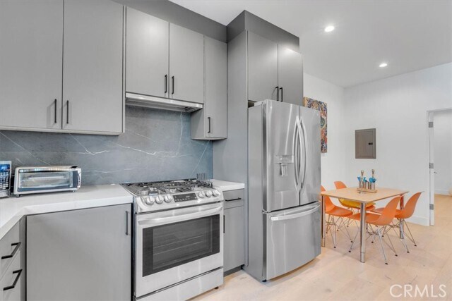 Building Photo - 14062 Albers St