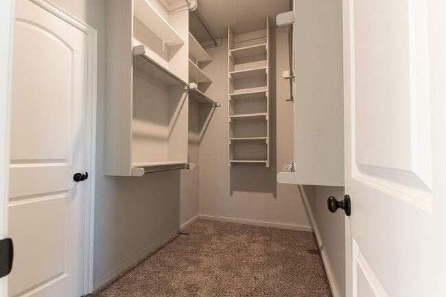 Building Photo - Modern 3-Bed, 2-Bath Home in Deer Creek School District!