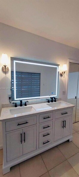 Building Photo - 29325 SW 182nd Ave