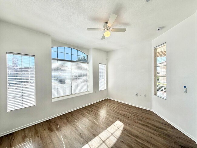 Building Photo - Beautiful 55+ Community 2 Bedroom + Den Home with INCLUDED Solar & Premium Amenities