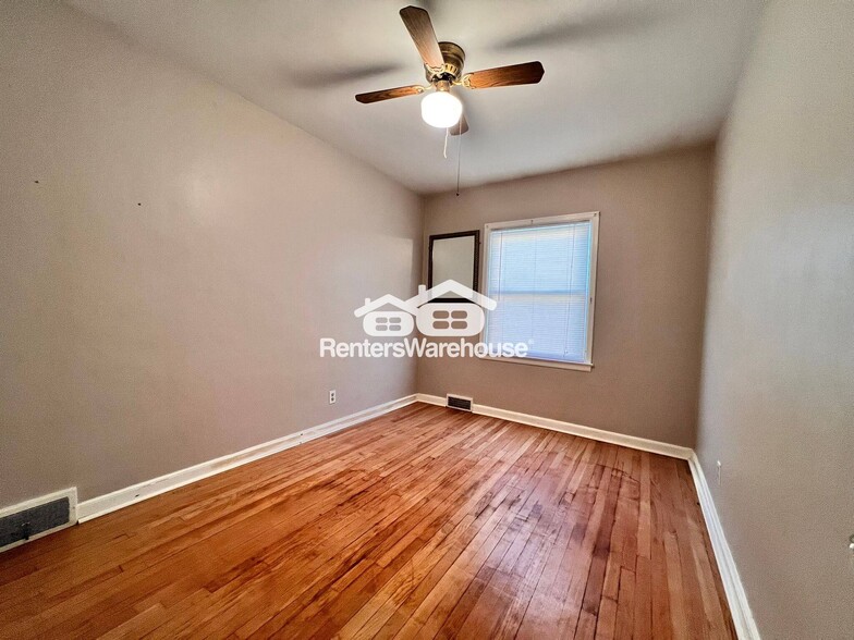 Building Photo - 1144 Polk Blvd