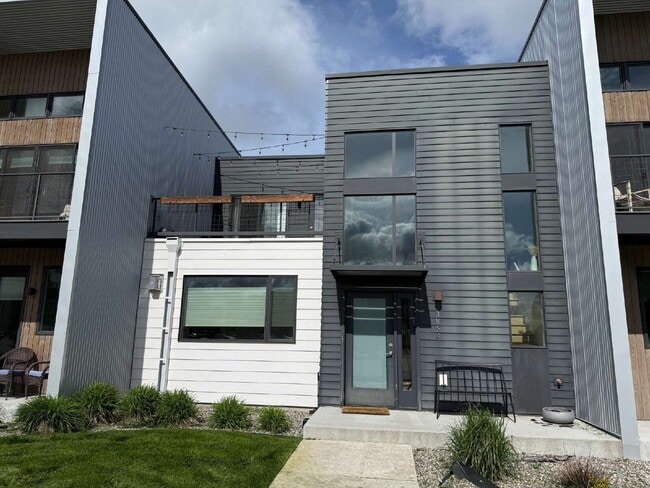 Building Photo - Modern Luxury Condo for Rent in Bozeman, MT