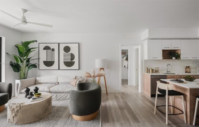 Building Photo - 1874 Heron Club Dr