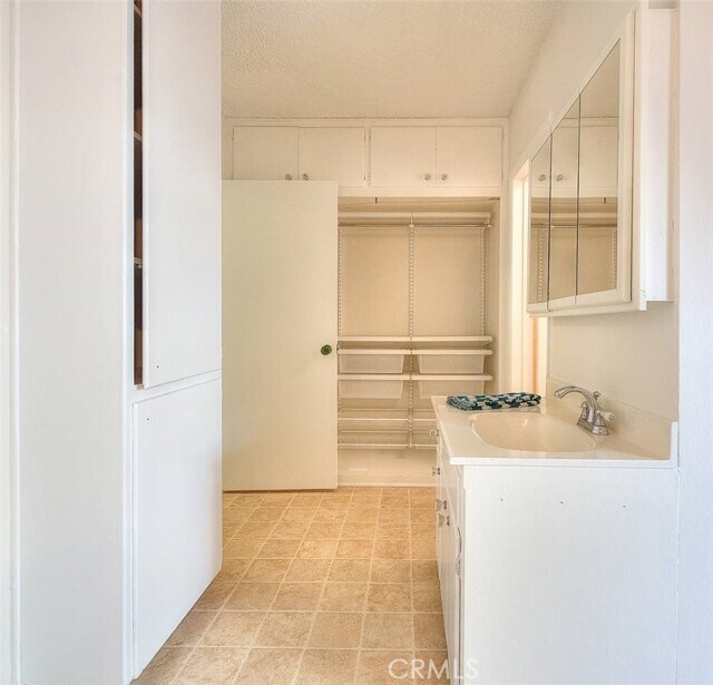 Building Photo - 504 S Euclid Ave