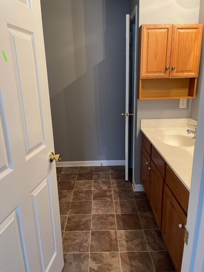Building Photo - Beautiful 3 Bed, 2 Bath Home, Convenient Location, Close to Fort Knox