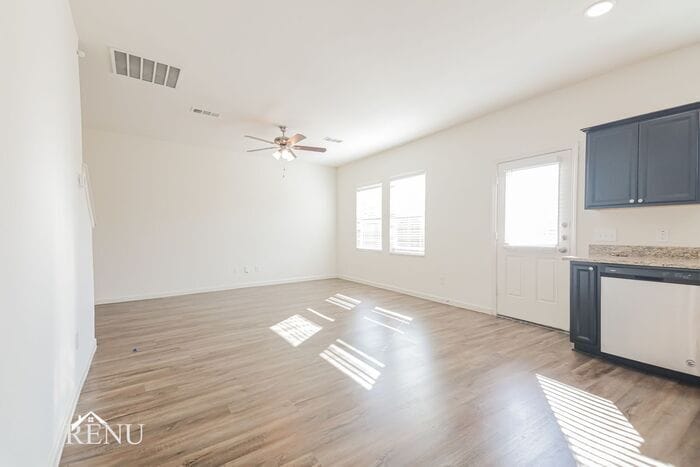 Building Photo - 6215 Old Bridge Way