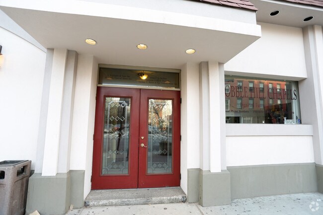 Building Photo - 171 Court St