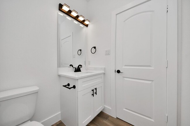 Building Photo - 765 Marjorie St