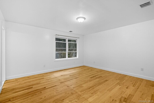 Building Photo - 171 Frederic St