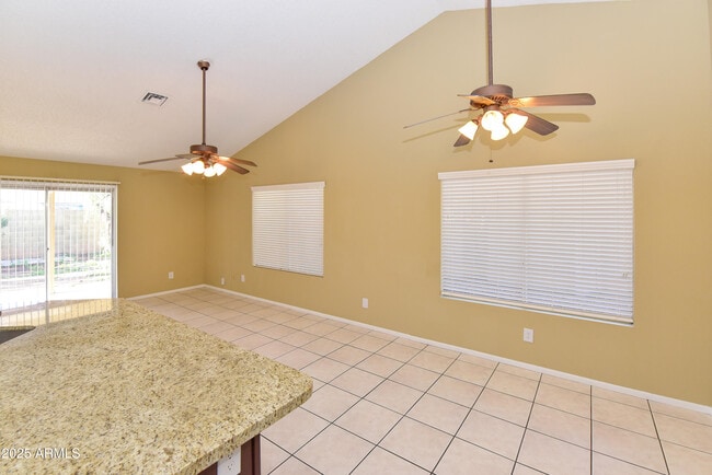 Building Photo - 3653 W Saragosa St