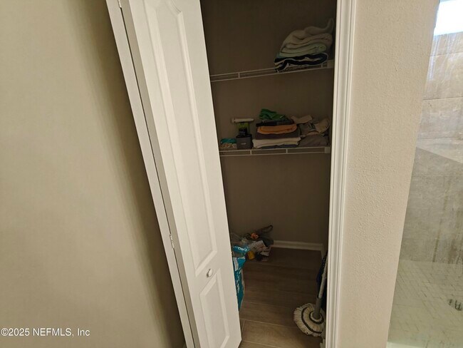 Building Photo - 70481 Winding River Dr