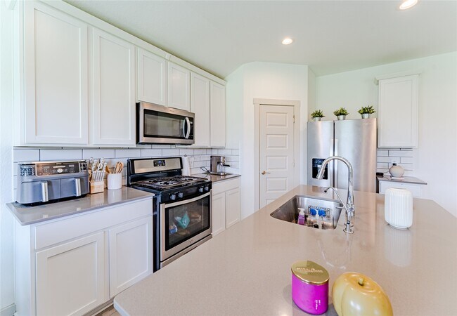 Building Photo - 28902 Yachting Pt Ct
