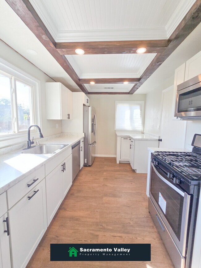 Building Photo - 5714 Georgia Dr