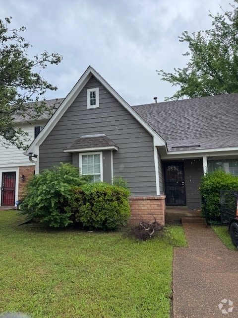 Building Photo - 5538 Oak Branch Cir N