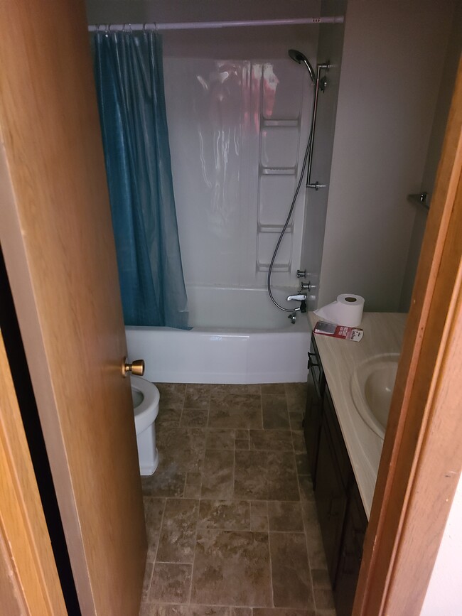 Bathroom - 801 Shakespeare Ave
