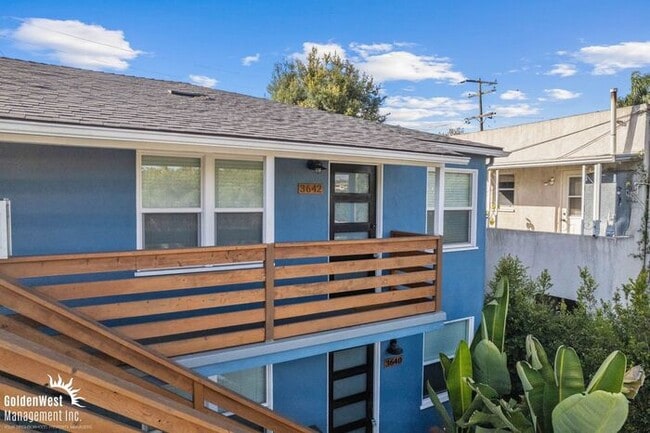 Building Photo - Modern 2Bdm 1Ba Upstairs Unit in North Park!