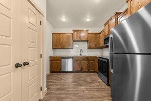 Building Photo - 5900 Cactus Flower Ln