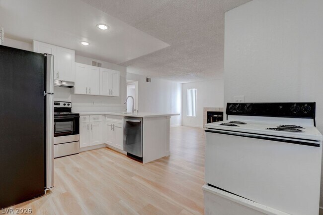 Building Photo - 4201 Terrestrial Dr