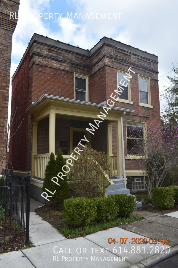 Primary Photo - Beautiful 2 bedroom 1 bathroom home in Old...