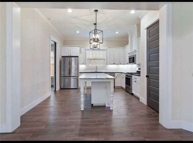 Building Photo - 4002 Heru Ct