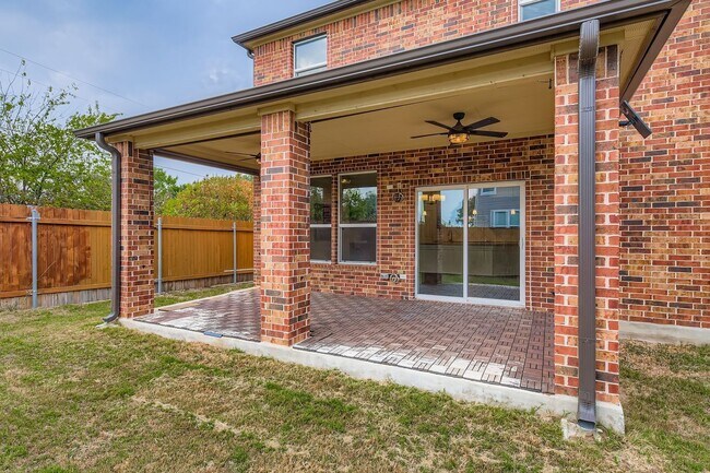 Building Photo - 716 Madalin Rue Ct