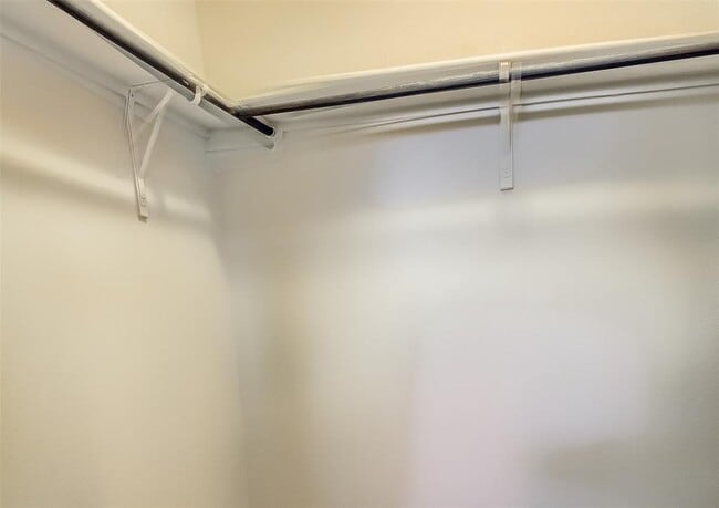 Building Photo - 102 Sulphur River Lp