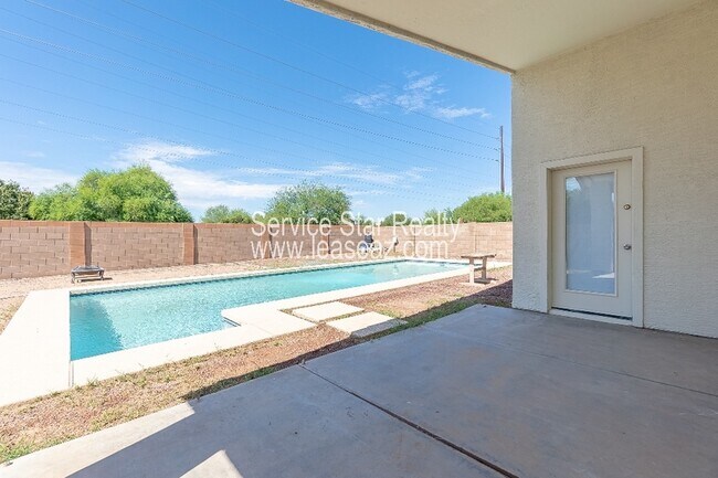 Building Photo - 8414 S 48th Ln