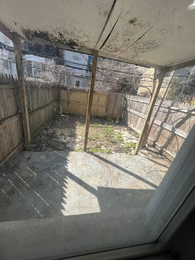 Building Photo - Beautiful Home - North Philadelphia