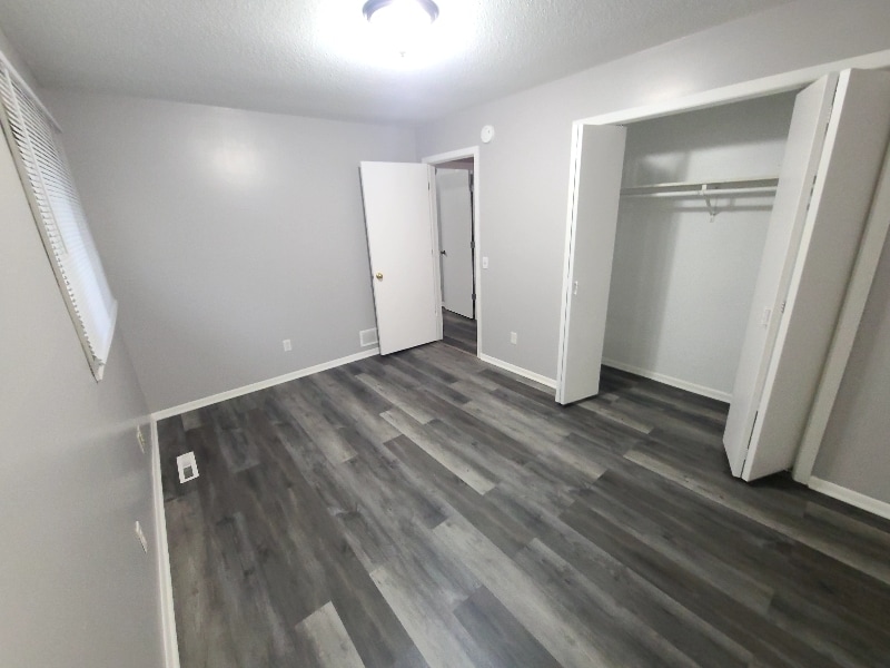 Building Photo - 8232 Noble Ave N