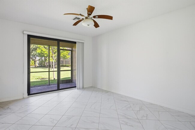 Building Photo - 13023 Riverwalk Cir S