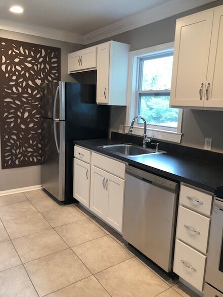 Updated Kitchen - 1054 Pike Springs Rd
