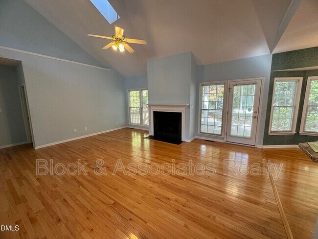 Building Photo - 111 Ayelsford Dr