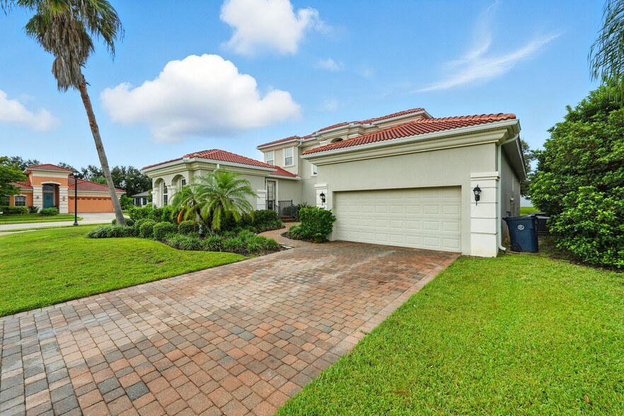 Building Photo - 4898 Belle Vue Breeze Loop