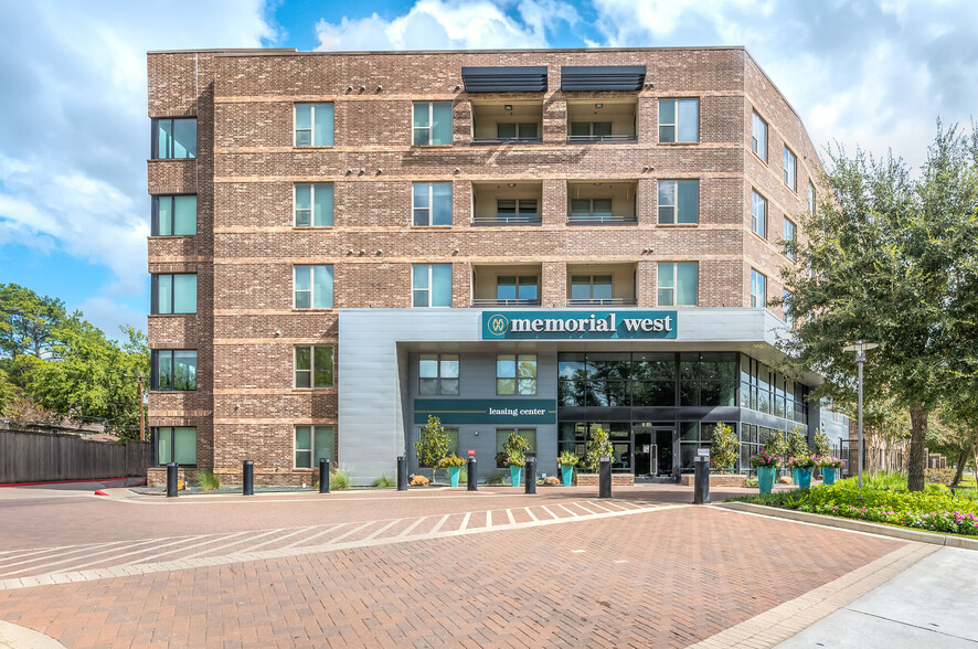 Building Photo - Memorial West