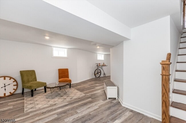 Building Photo - 55 Pleasant Way