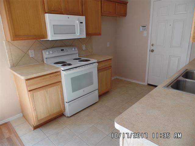 Building Photo - 7109 Planters Row Dr