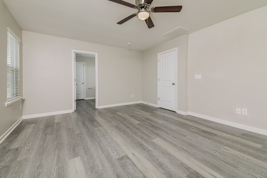 Building Photo - 232 Pamlico Dr