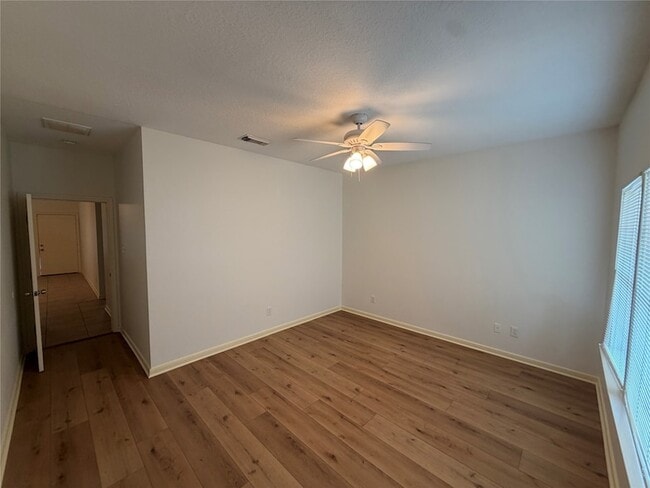Building Photo - 4516 White Rock St