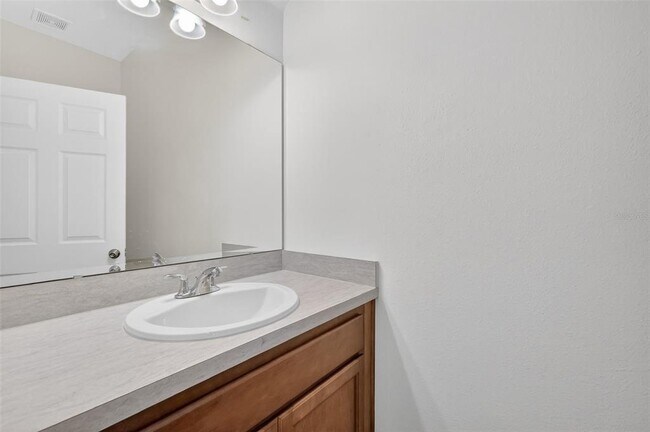 Building Photo - 6070 Sierra Crown St