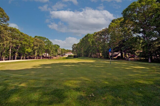 Building Photo - 309 Clubhouse Ct