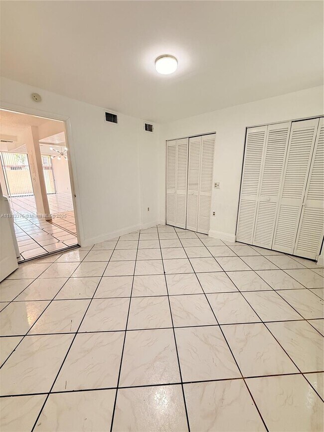 Building Photo - 20000 SW 123rd Dr