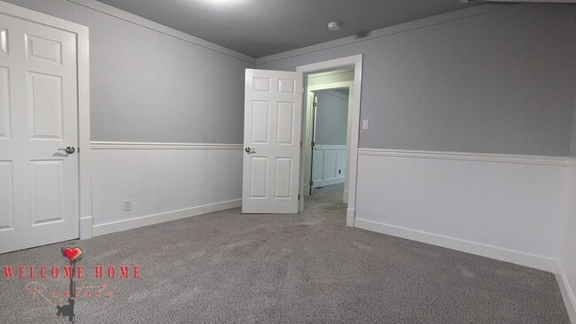 Building Photo - 4520 S Thompson Ave