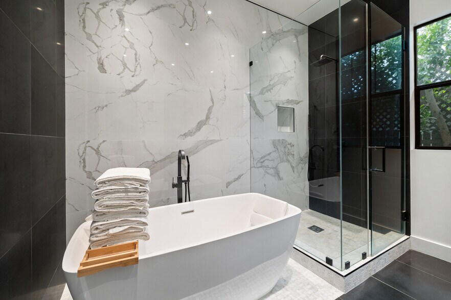 Building Photo - 14717 Otsego St