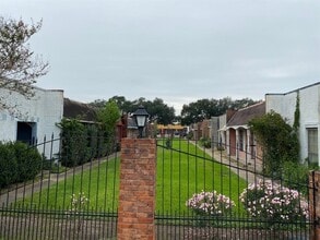 Building Photo - 9537 Braeburn Glen Blvd