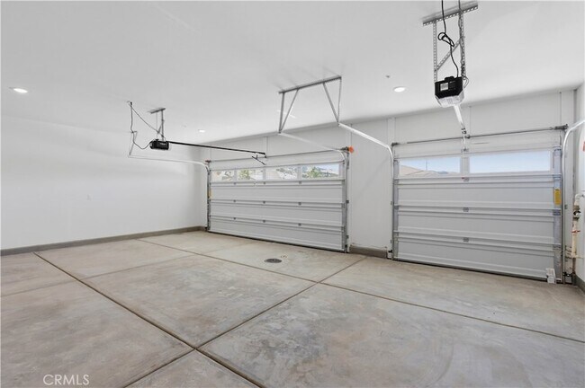 Building Photo - 11647 Saddleback Dr